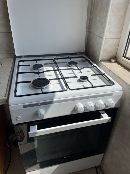 Aragaz cu aprindere electrica Heinner