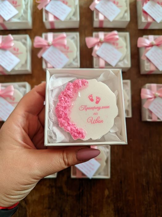 Магнити от епоксидна смола бебешка погача/ епокси магнити бебешка пита