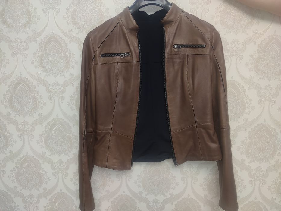 Кожаная куртка женская