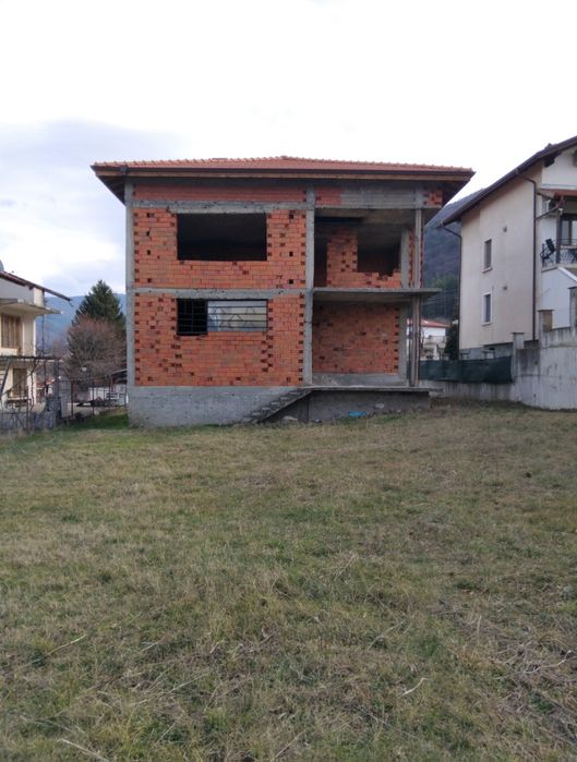 Продава се Къща в Сапарева баня - 250 кв.м за 408 €/кв.м - Снимка #2