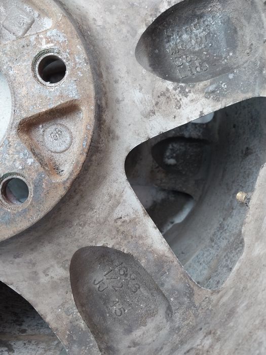 Диски R16 оригинал. 5×114.3. Ц.0 64.1