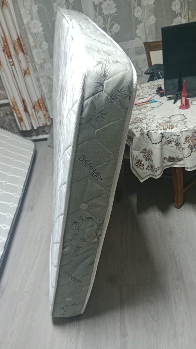 Матрасы 1,6×2 м и 1,4×2 метра