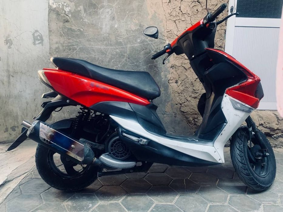 Продается скутер 125 куб