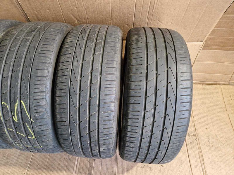 4 Hankook R19 235/50
летни гуми DOT1919