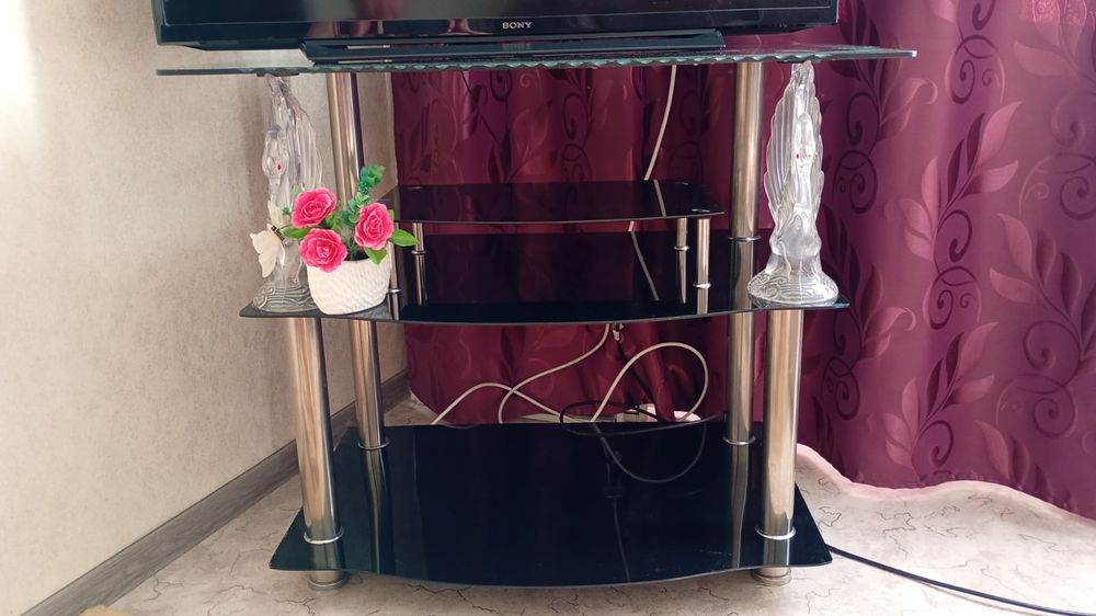 Подставка для телевизора