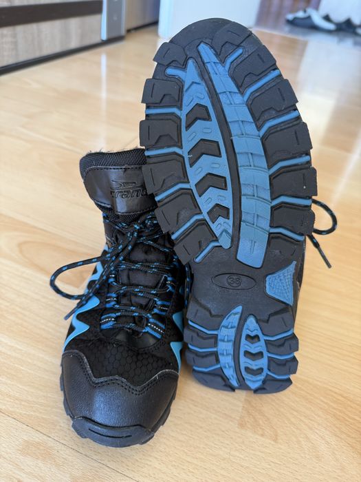 Crane туристически обувки