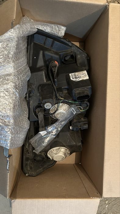 Продам запчасти лада веста