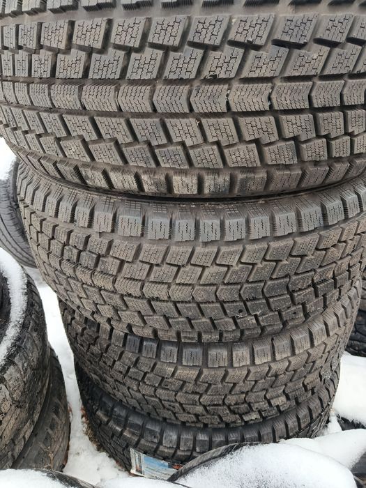 Hankook 285 60 R18 новые