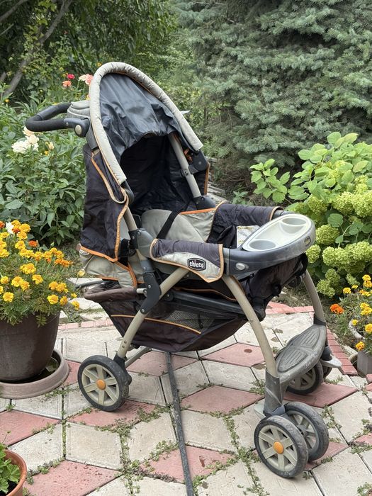 Коляска Chicco Cortina
