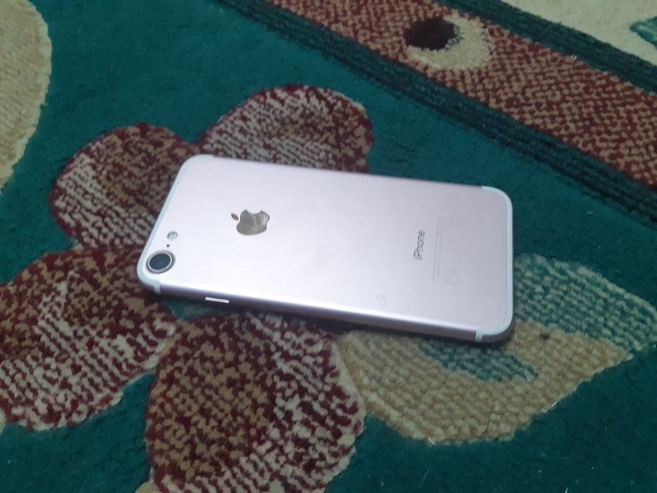 iPhone 7 32 100akb
