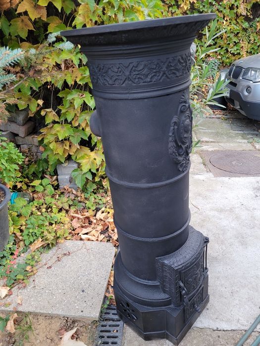 Sobă fontă veche perioada interbelică