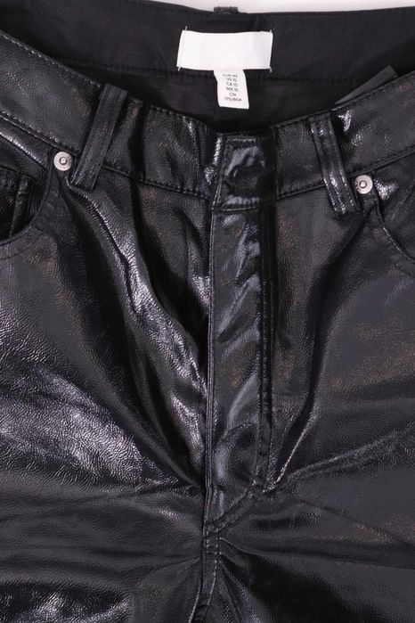 Чисто нов дамски черен лъскав кожен панталон "H&M", номер 42, размер L