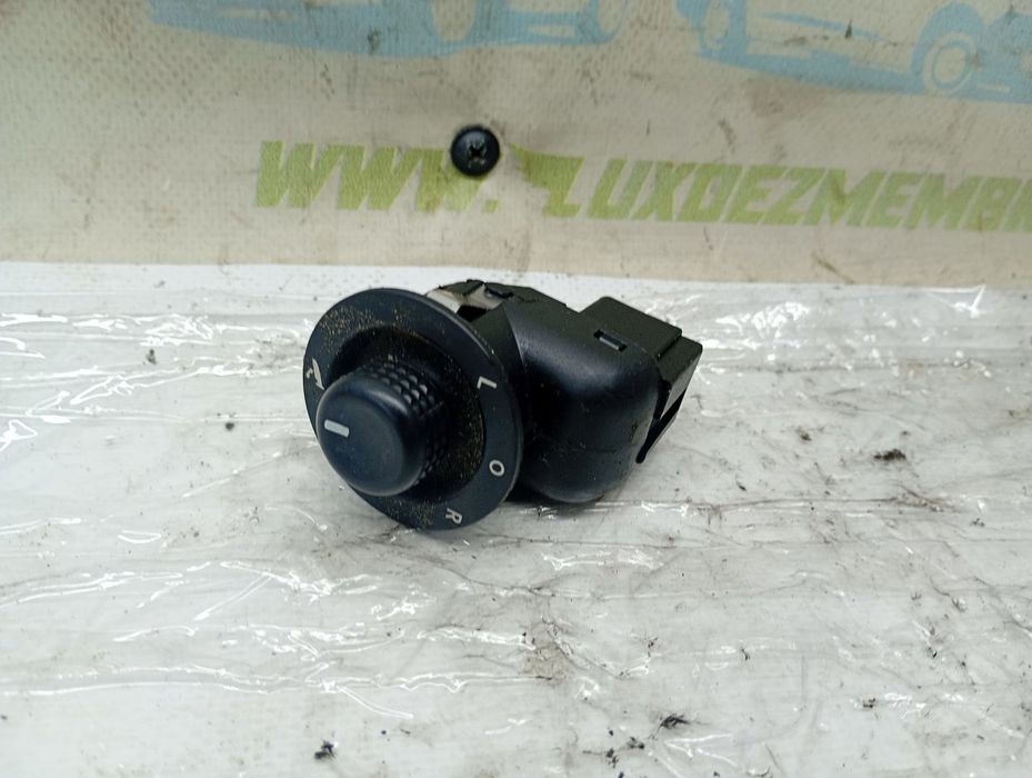 Buton reglaj oglinzi 04602789aa Jeep Compass 1 (facelift) (2011 - 2013) 2.2 CRD