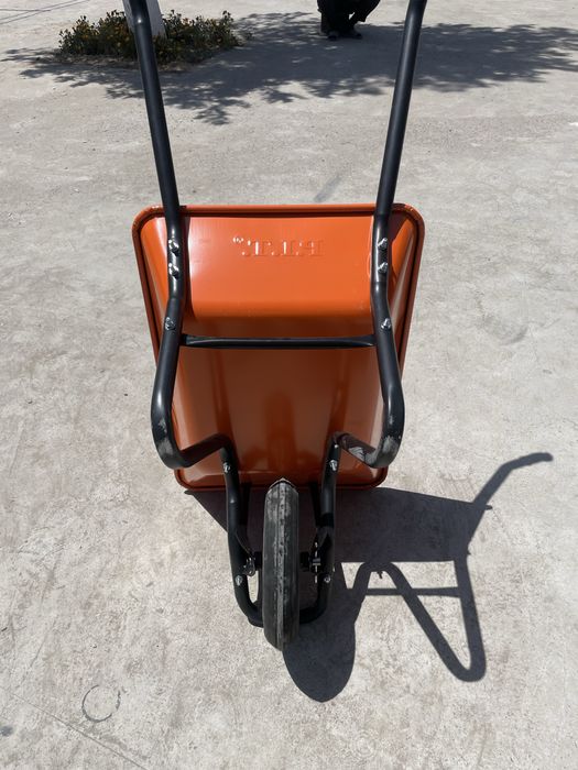 Arava (Тачка)sotiladi