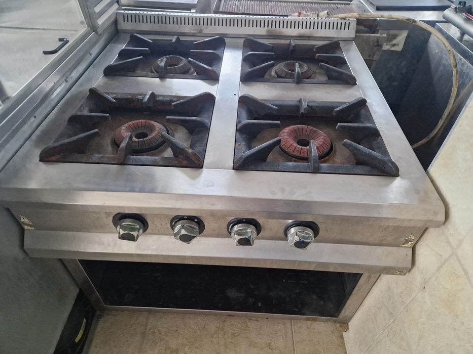 Aragaz de.putere, din inox, 4.ochiuri, gaz sau curent