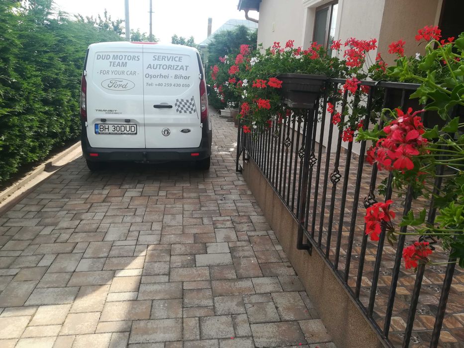 Ford Connect în stare bună