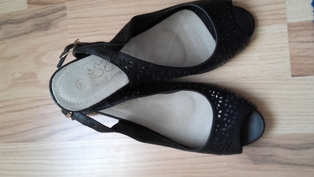 Sandale din piele pentru dama