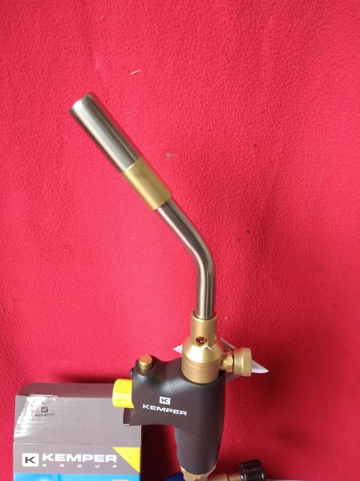 Качествена горелка пиезо запалване комплект с зареждащата се бутилка.