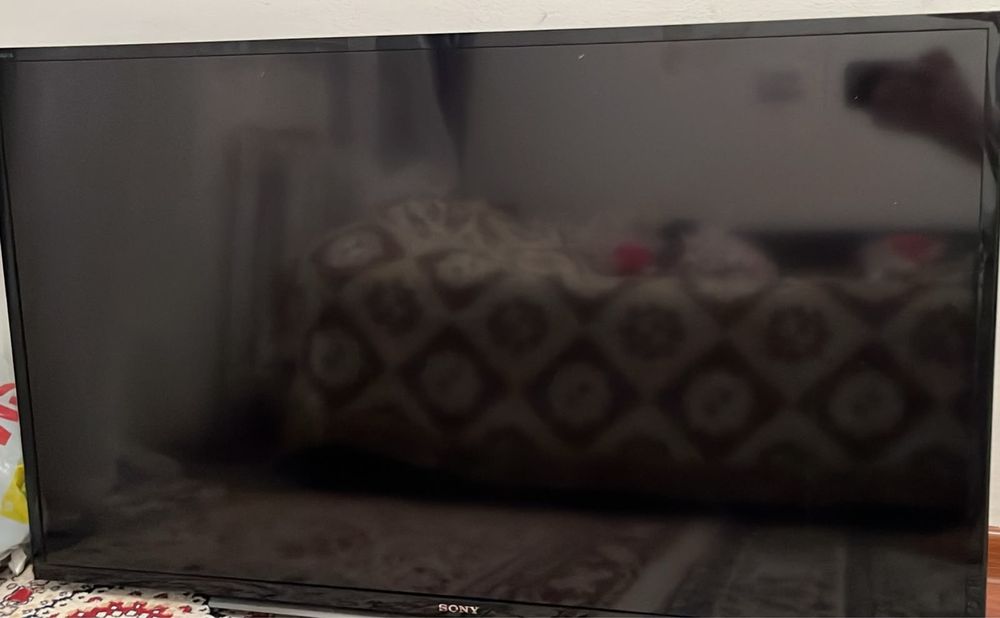 Телевизор Sony в хорошем состоянии