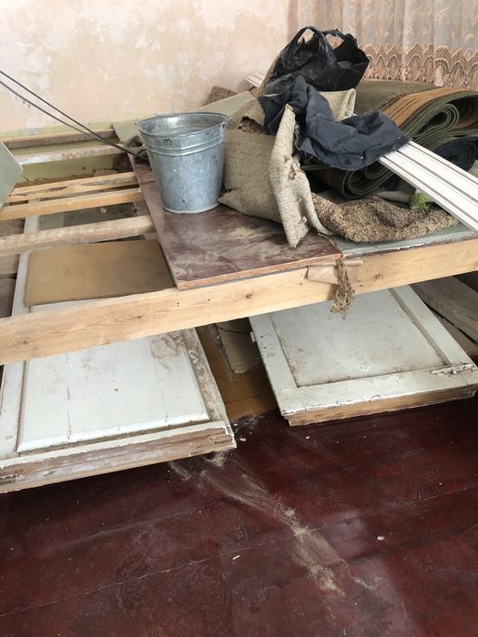 Деревянные двери со стеклом