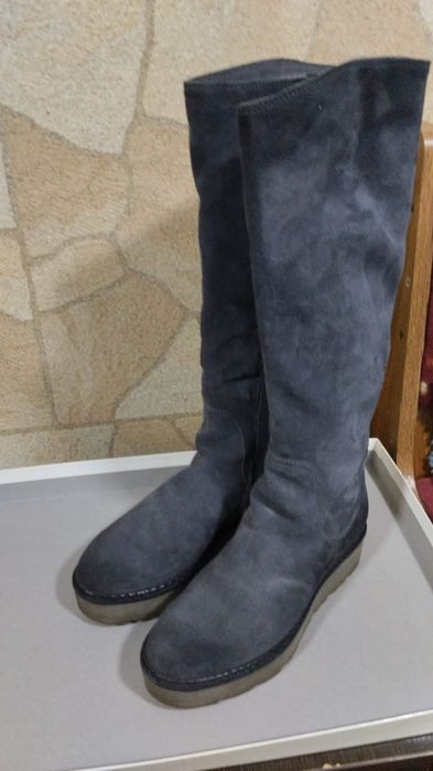 Продам очень красивые сапоги