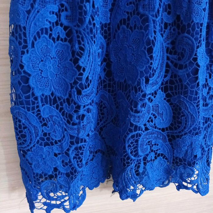 Синя Рокля с рязана дантела