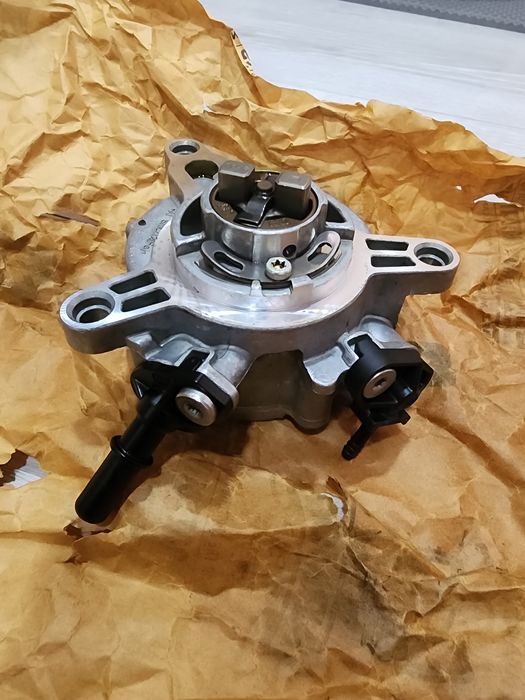 Вакуумный насос Tracker 2/ Tracker 2 vakuum nasosi