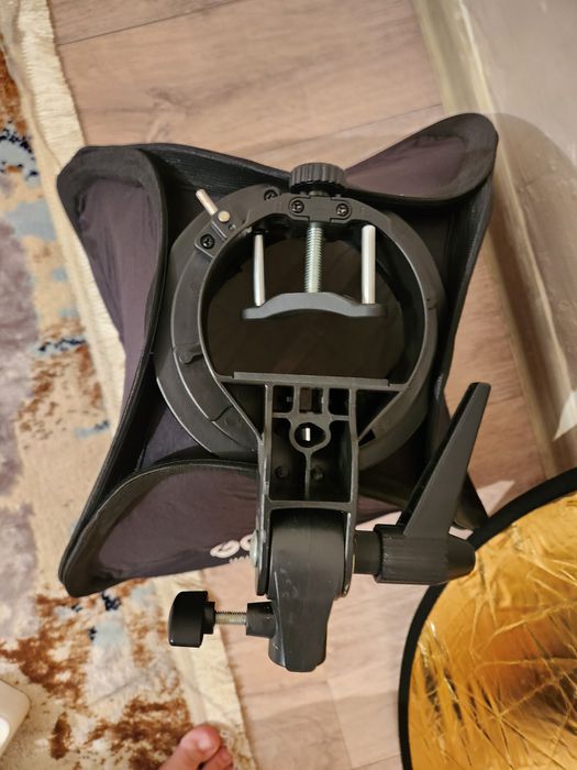 Продам софтбокс и отражатель