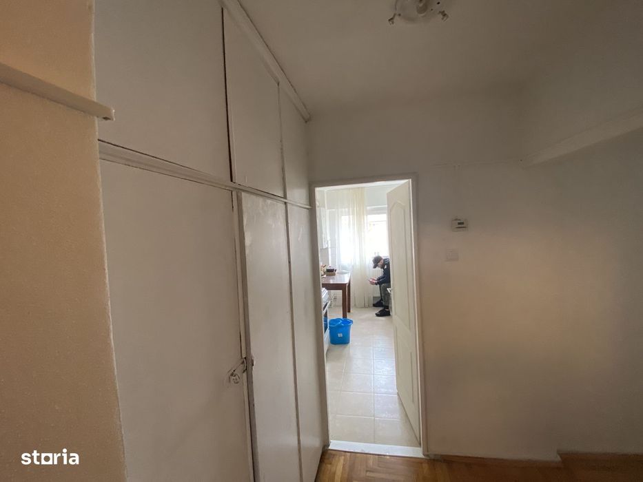 Proprietar vând Apartament 2 camere decomandat Centrul Civic, Brașov