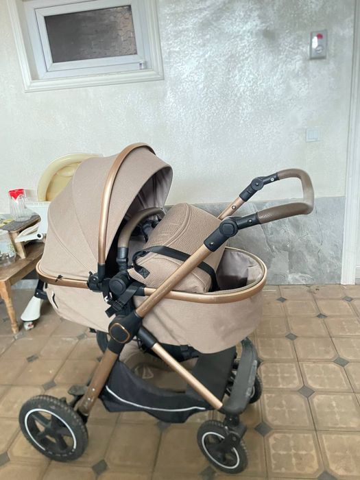 Каляска сумкаси билан