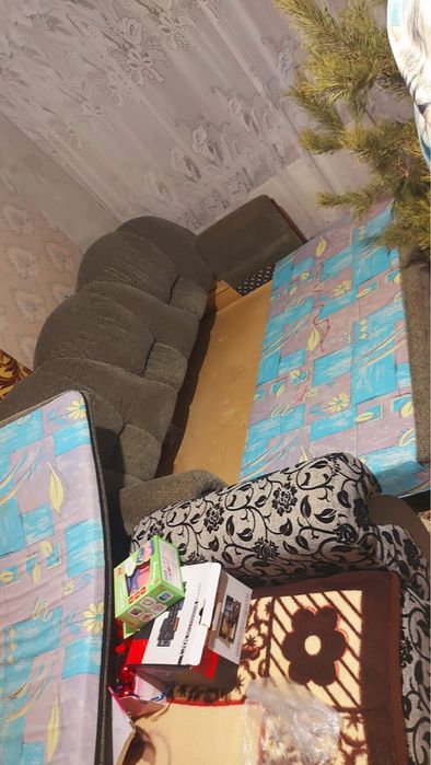 продаем раскладной  диван