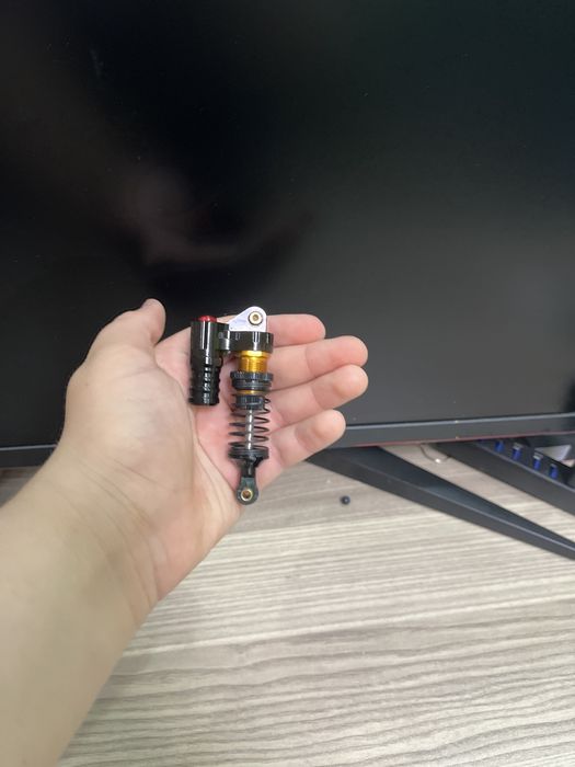 Амортисьор за Traxxas количка