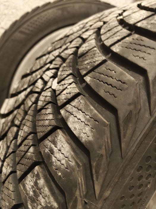 Jante Opel 18" cu anvelope Kumho 235/45/18 98V