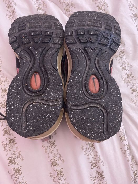 Обувки nike 60 евро