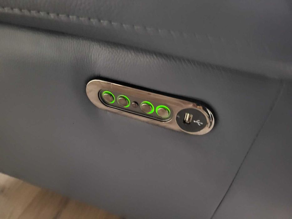 Син кожен фотьойл с електрически релаксиращ механизъм