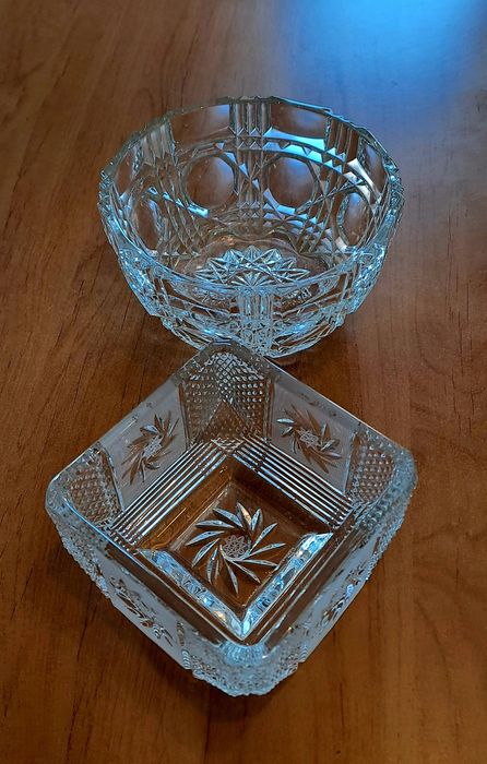 Хрустальные вазы и ладьи