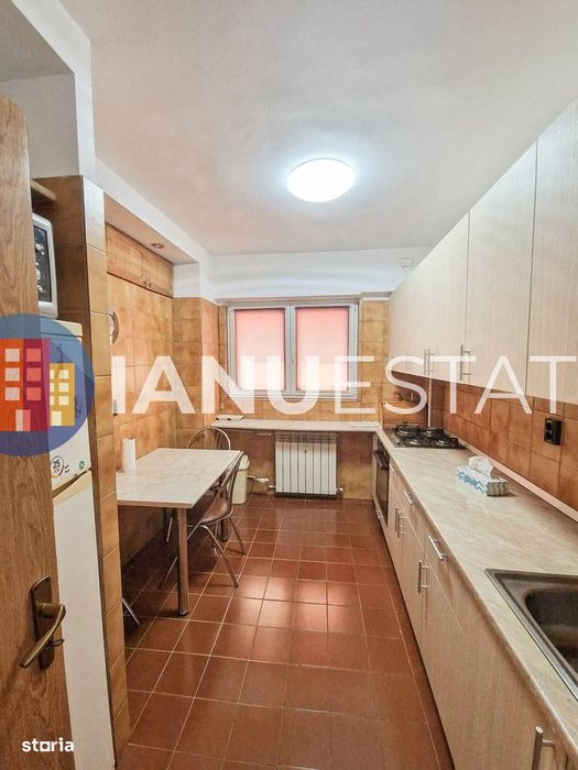 Obor 15`Metrou Calea Mosilor Universitate Eminescu Parcare PetFriendly — fotografia 3