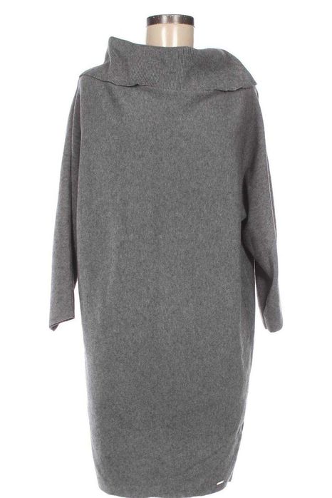Разпродажба -Дамски тоалети -блузи/туники, нови. 1 и 2 - Р-ри XL, XXL. 3 - р-р S-M,Дълъг пуловер/туника Mohito  4. р-р S