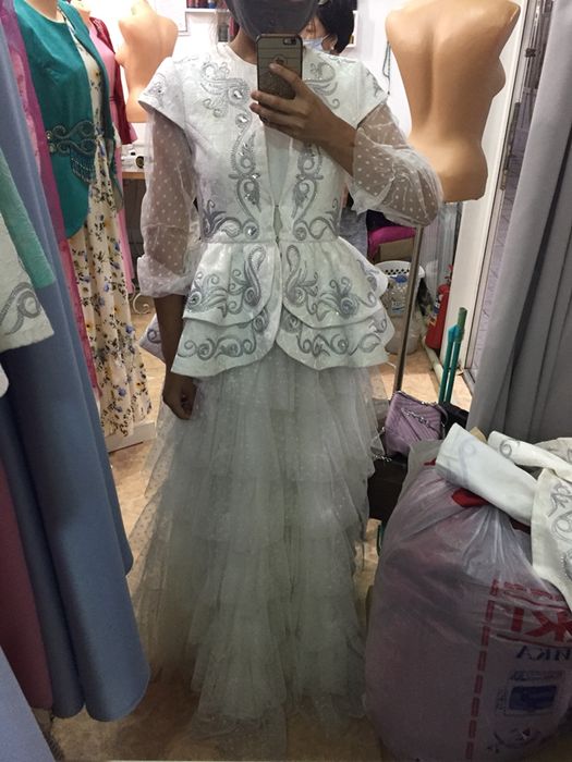 Платье свадебное