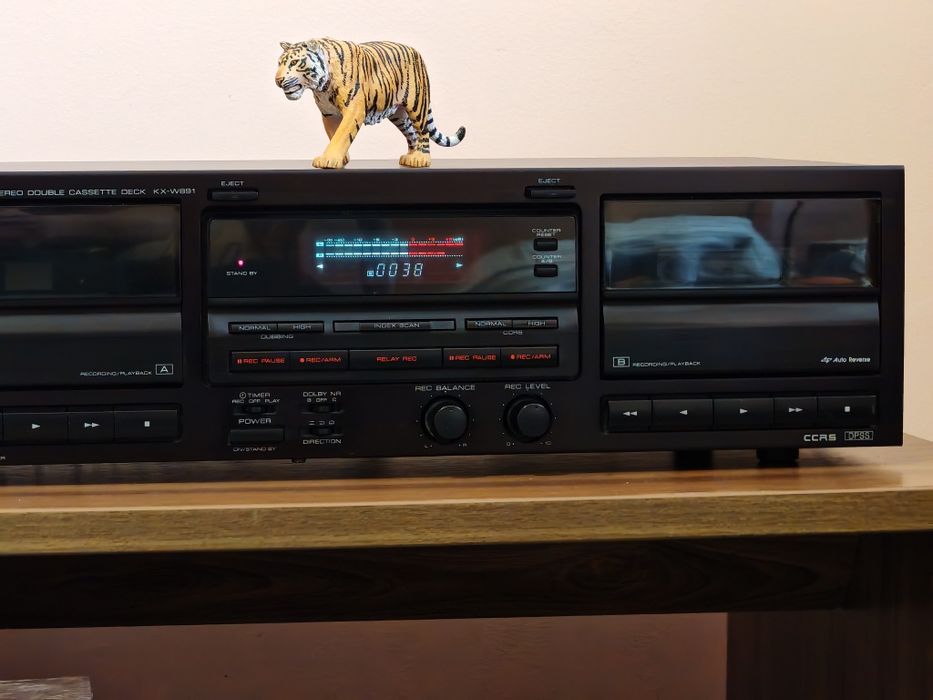 Kenwood KX-W891. Înregistrare/Autoreverse pe ambele părți. Preț fix !