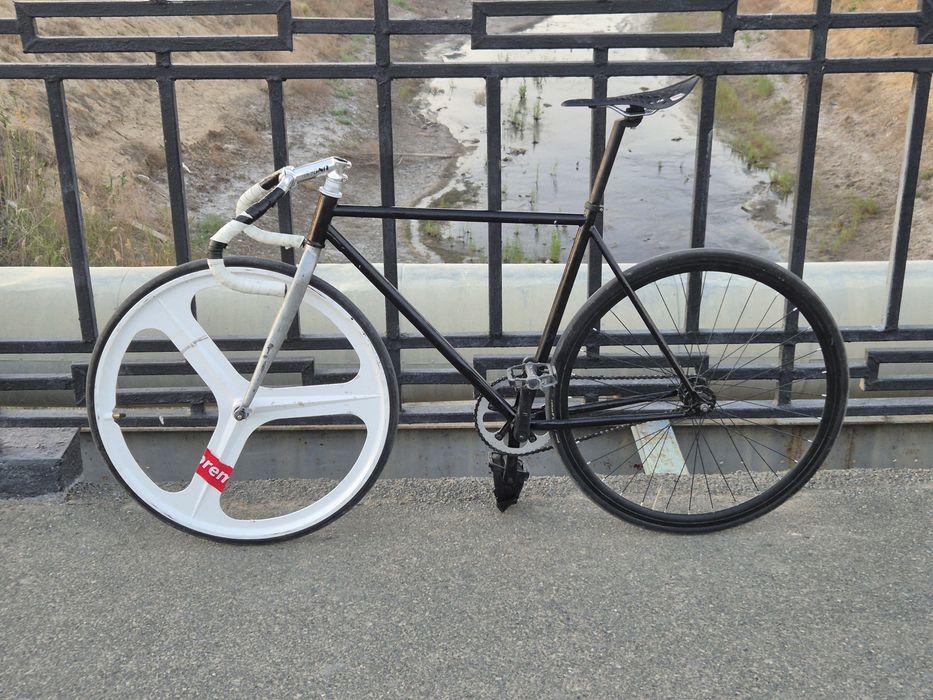 Продается фикс срочно!