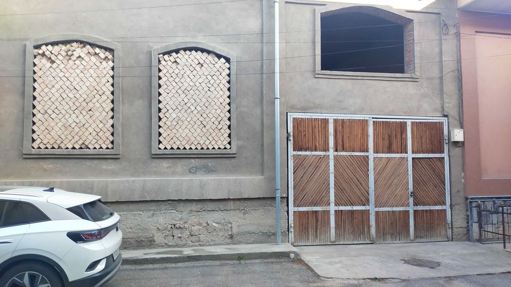 Arzonga sotiladi, Сотилади, Продаётся