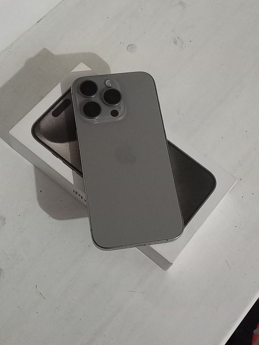 iPhone 15 Pro ideal 730$