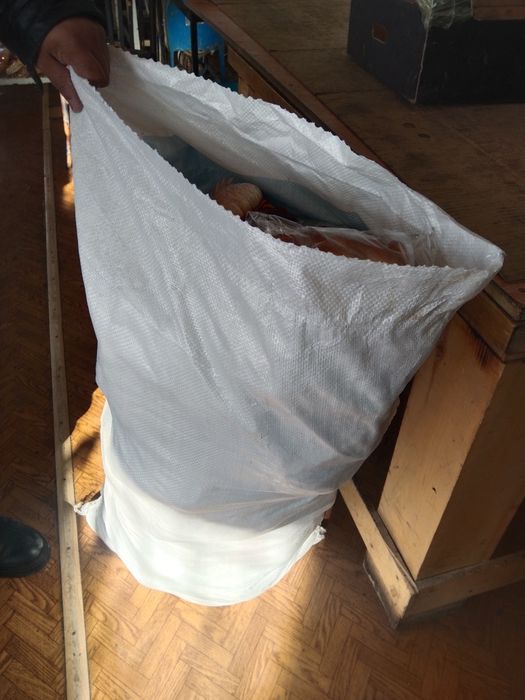 Пррдам булочные,  хлебные отходы на корм