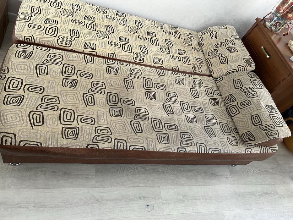 Диван +комод продам