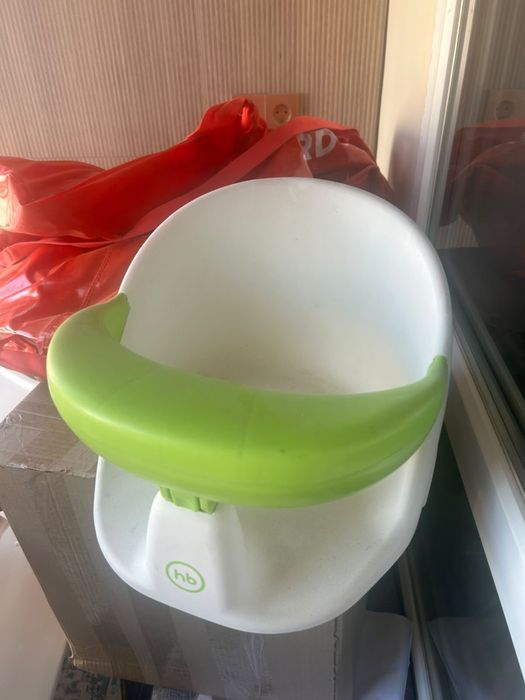 Продам стульчик для купание