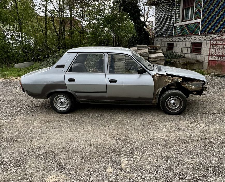 Dacia 1310 avariată, cu acte, in stare de funcționare