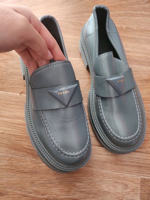 Новый обувь весенный лоферы