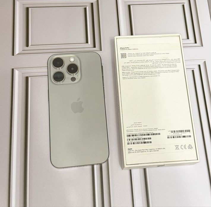 iPhone 15 pro 256 гигобайт