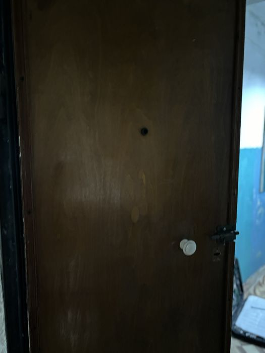 Продам  2 комн в общежитий